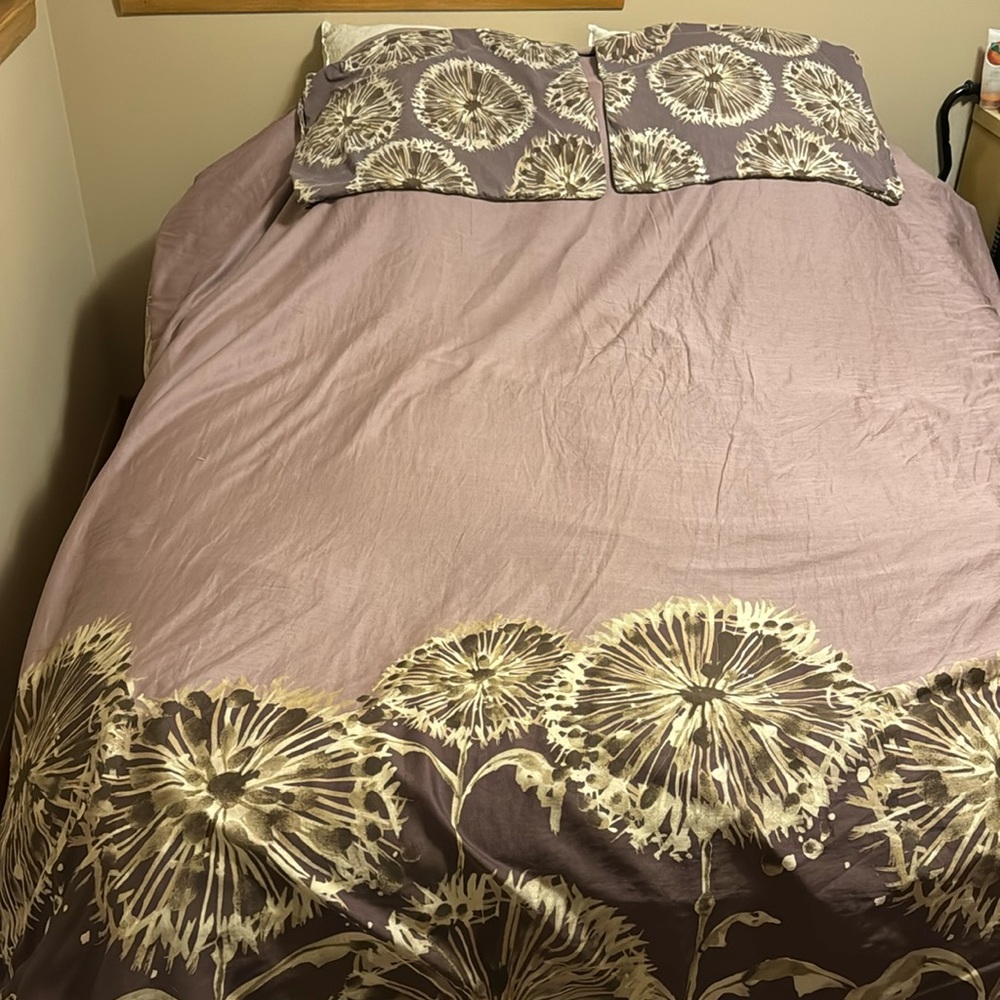 West Elm Queen Size duvet cover with two standard pillow shams